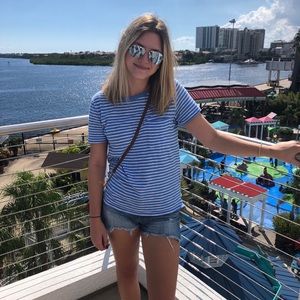 Meet your Posher, Samantha